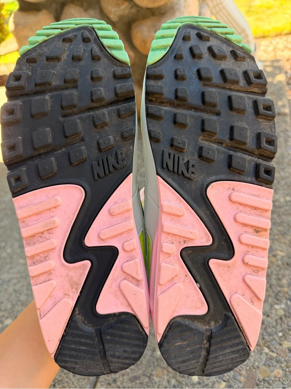 Women’s Nike Air Max 90